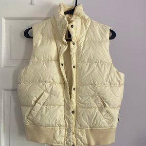 yellow vest